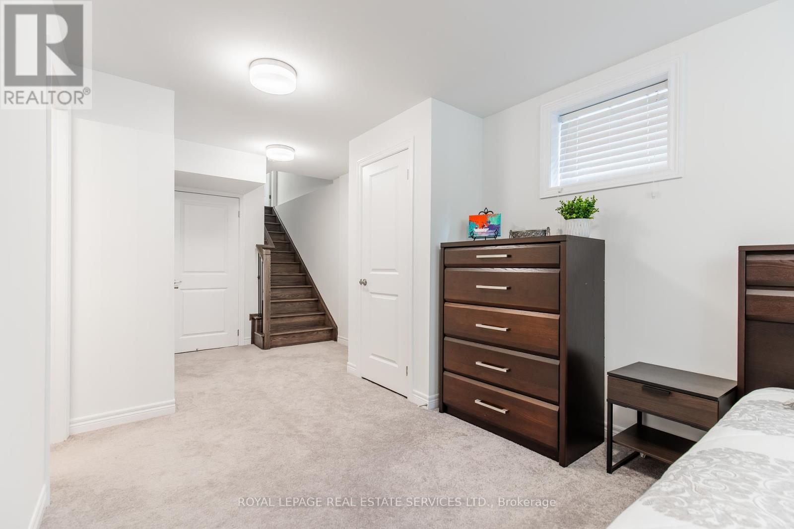 












1342 FARMSTEAD DRIVE

,
Milton,




Ontario
L9E1K9

