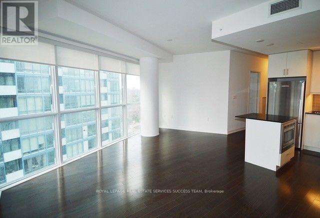 












2004 - 1 THE ESPLANADE

,
Toronto,




Ontario
M5E0A8

