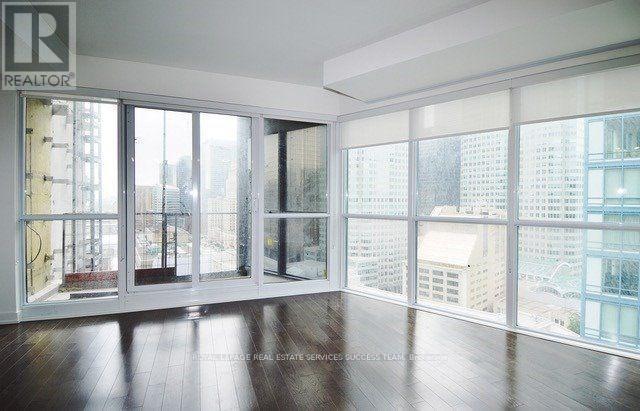 












2004 - 1 THE ESPLANADE

,
Toronto,




Ontario
M5E0A8

