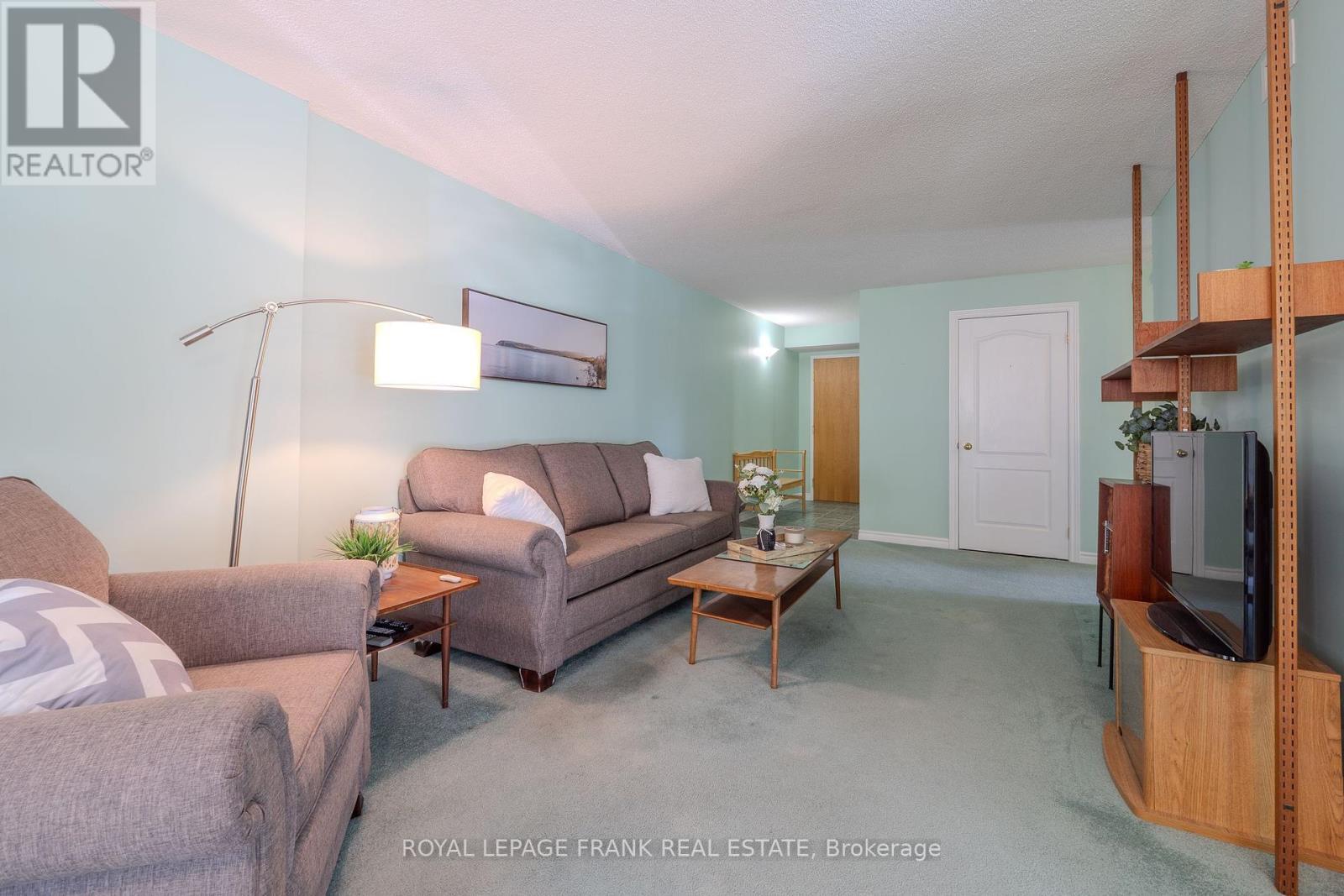 












208 - 51 RIVERMILL BOULEVARD

,
Kawartha Lakes (Lindsay),




Ontario
K9V6K6

