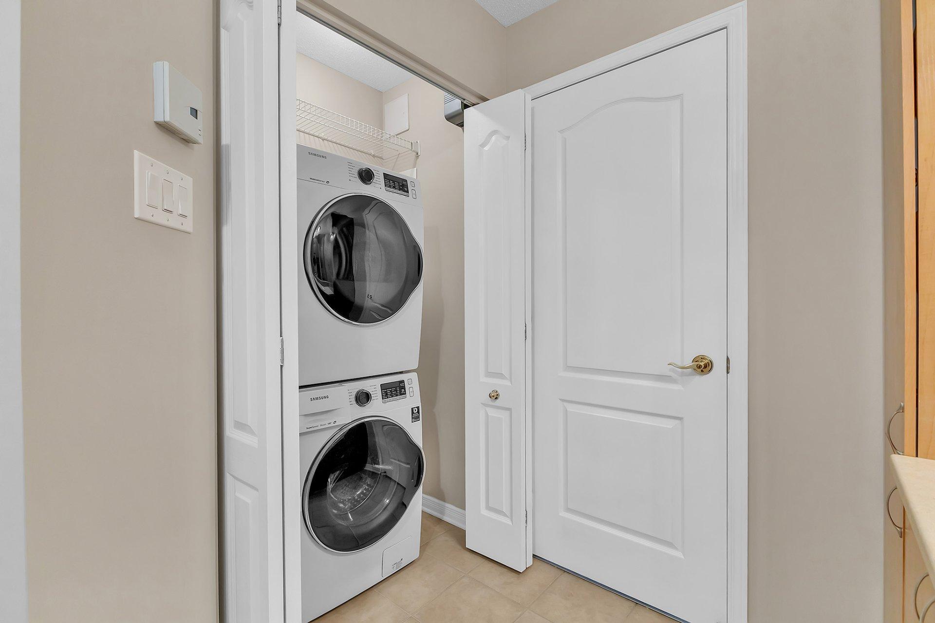 









505


Boul. de la Gappe

, 105,
Gatineau (Gatineau),




QC
J8T8R7

