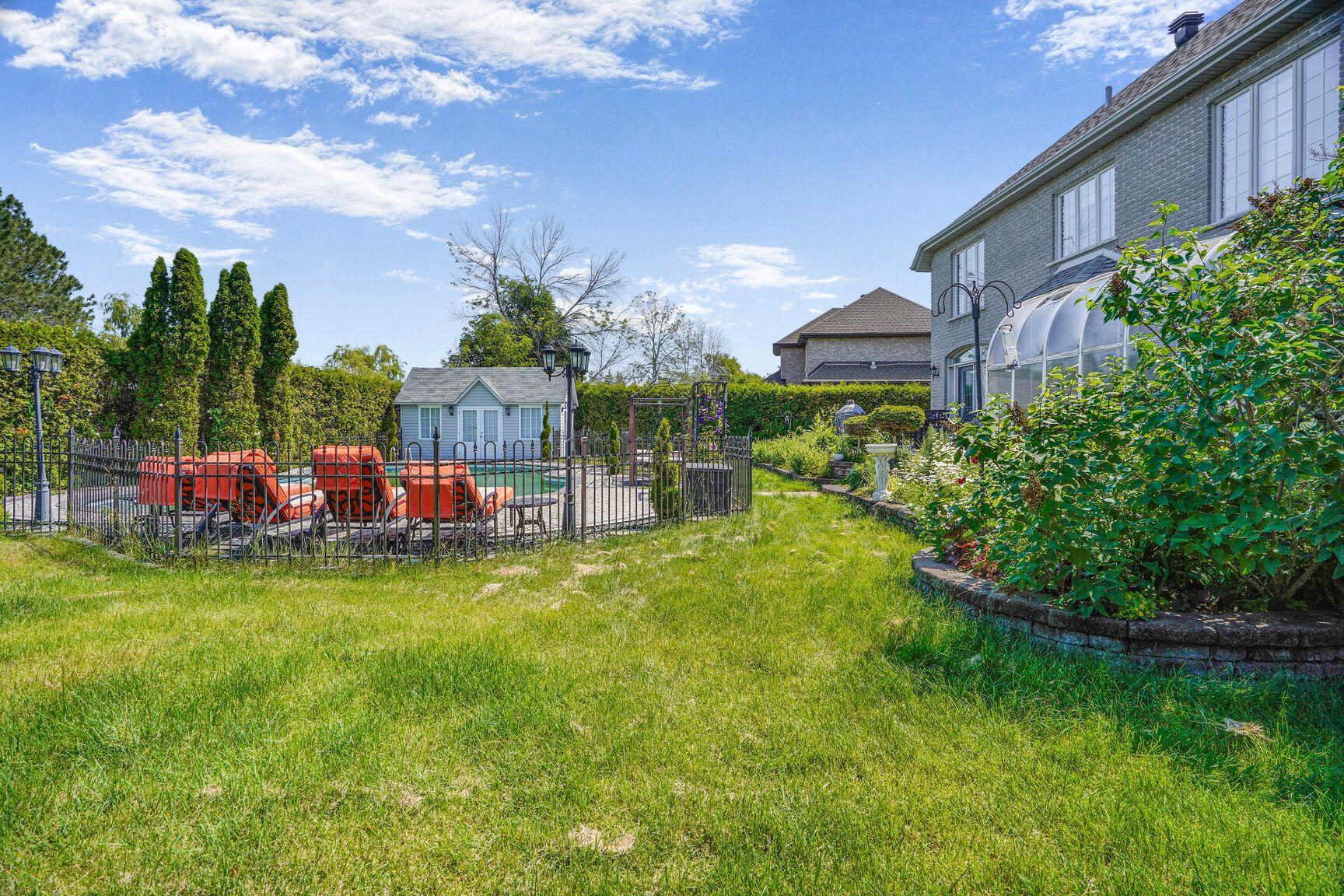 









68


Rue Alfred-DesRochers

,
Notre-Dame-de-l'Île-Perrot,




QC
J7W0T8


