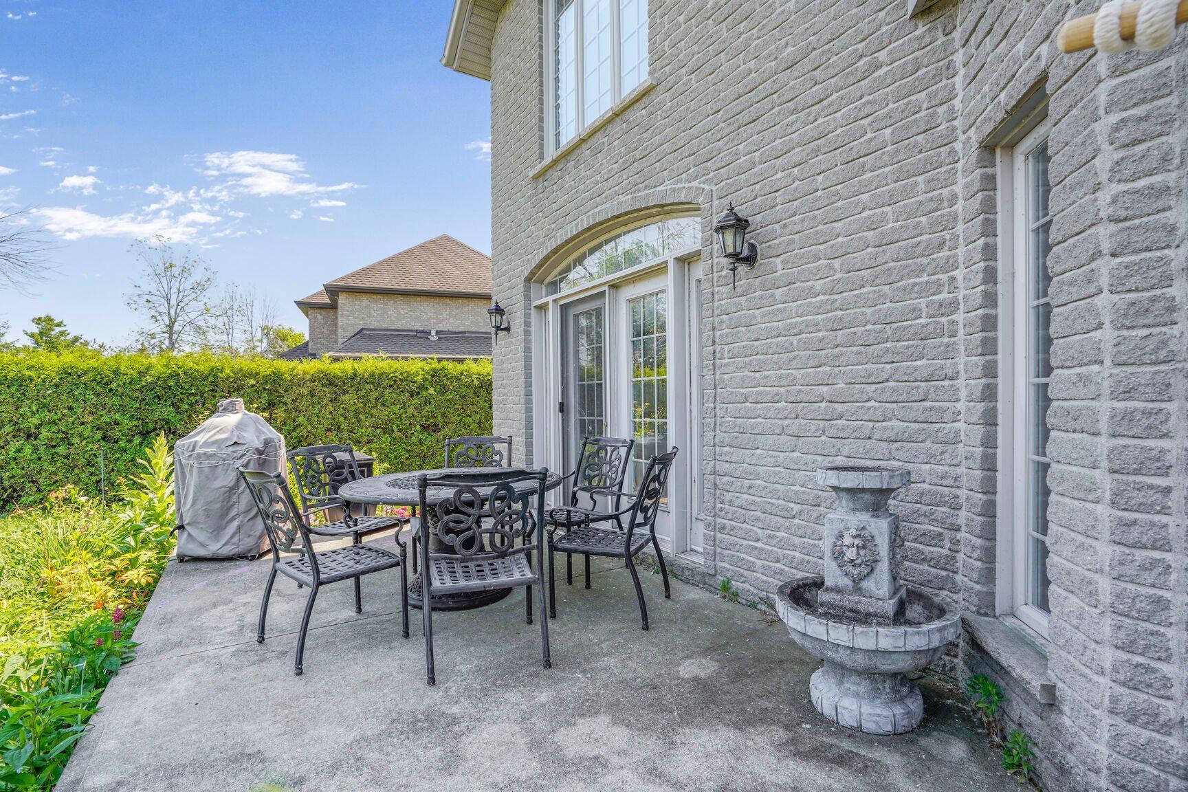 









68


Rue Alfred-DesRochers

,
Notre-Dame-de-l'Île-Perrot,




QC
J7W0T8


