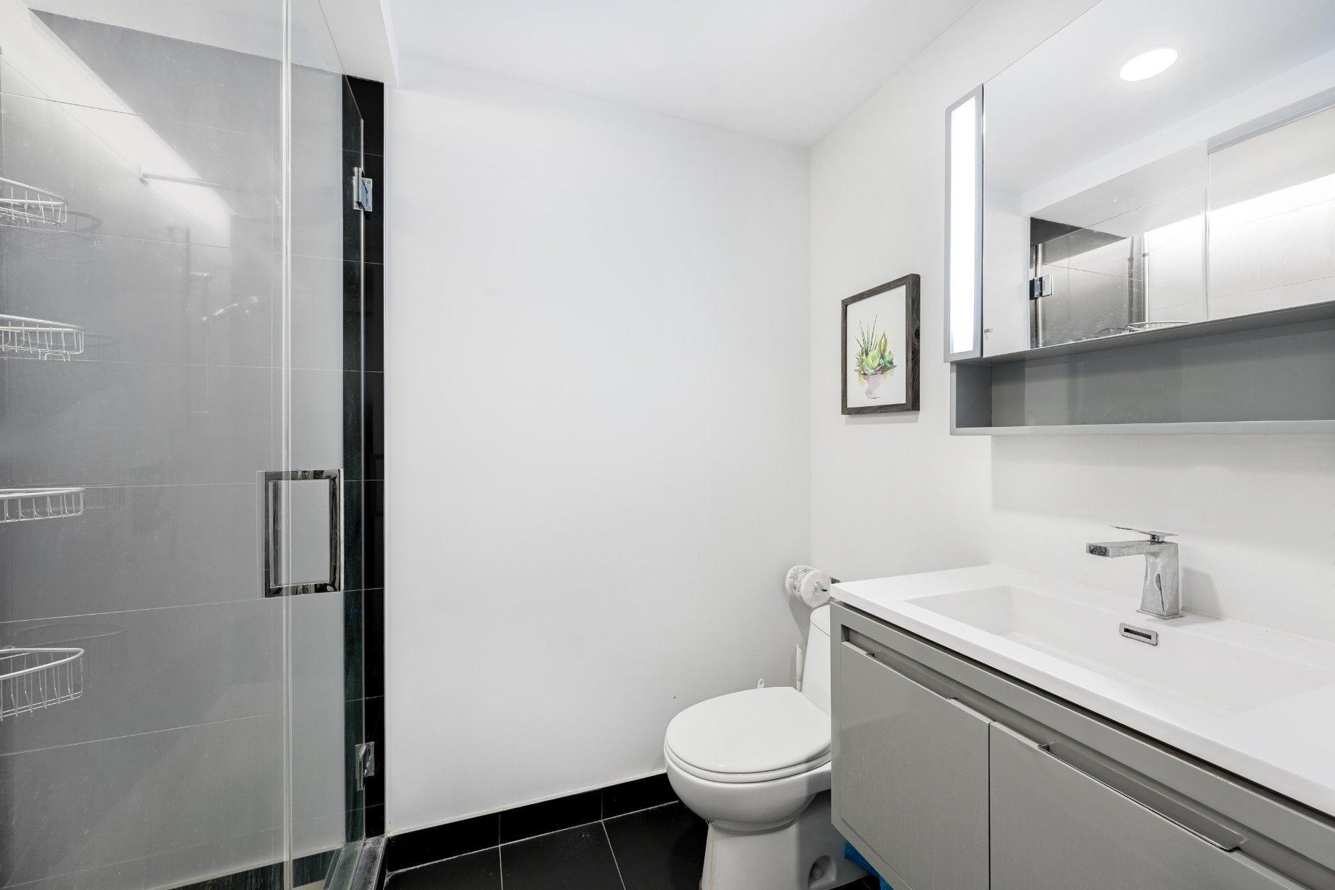 









1288


Av. des Canadiens-de-Montréal

, 4416,
Montréal (Ville-Marie),




QC
H3B3B3

