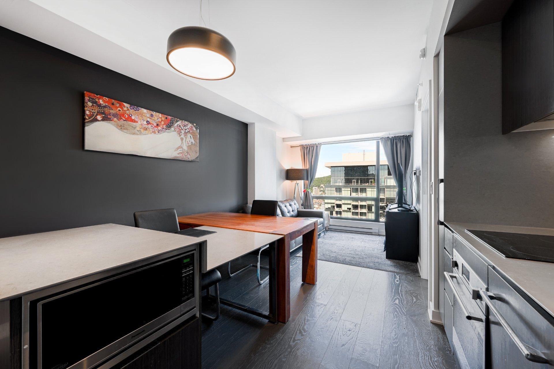 









1288


Av. des Canadiens-de-Montréal

, 4416,
Montréal (Ville-Marie),




QC
H3B3B3

