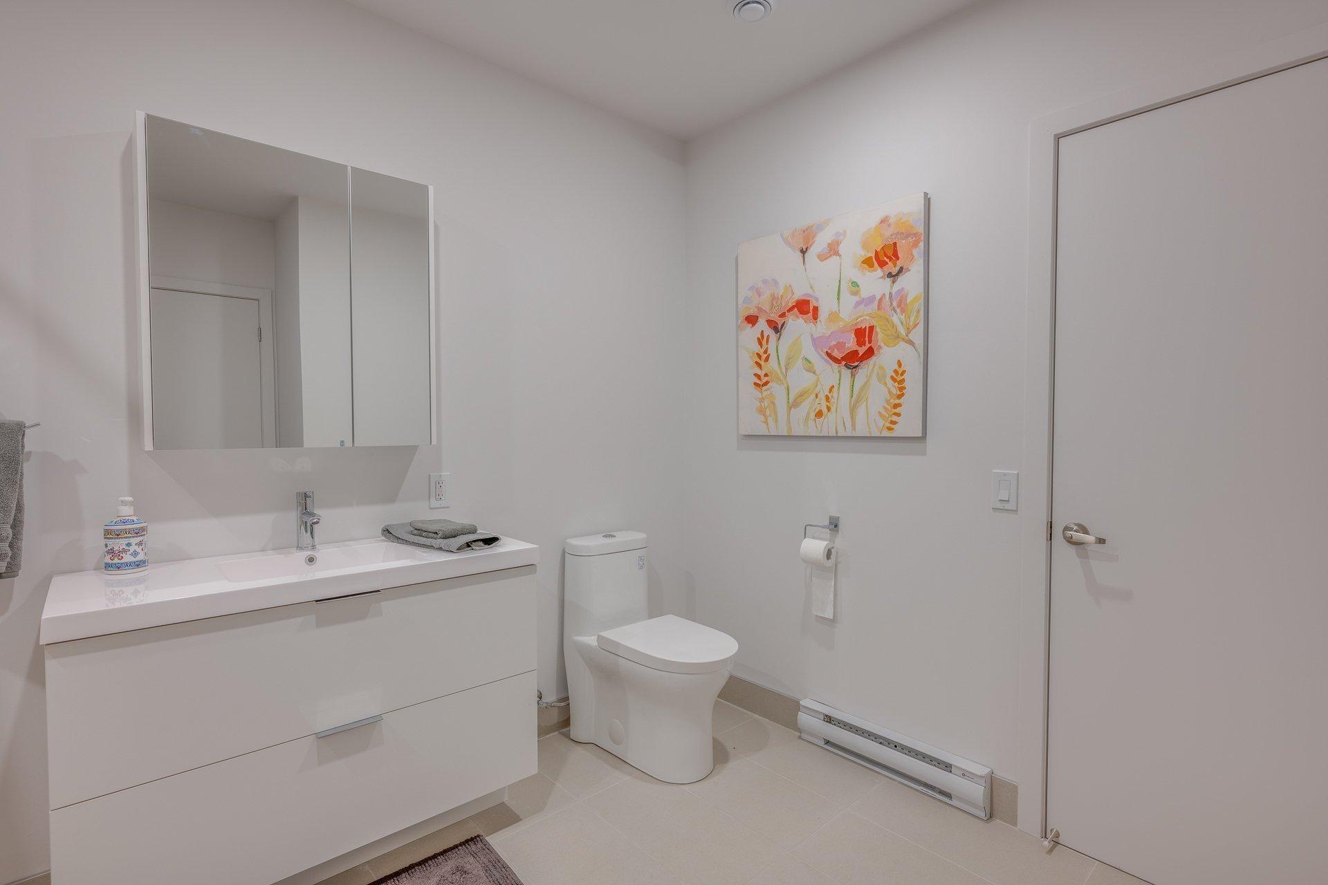 









635


Rue Légaré

, 100,
Mont-Tremblant,




QC
J8E0S6

