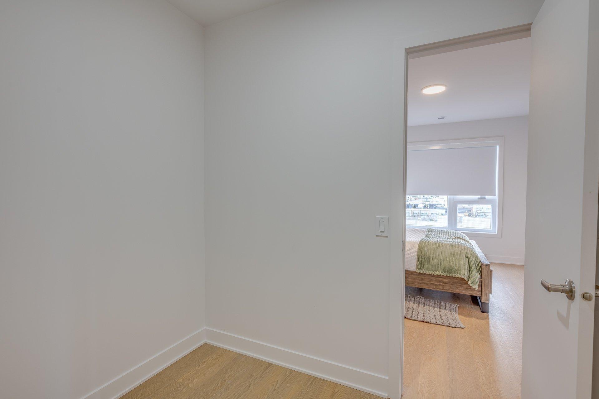 









635


Rue Légaré

, 100,
Mont-Tremblant,




QC
J8E0S6

