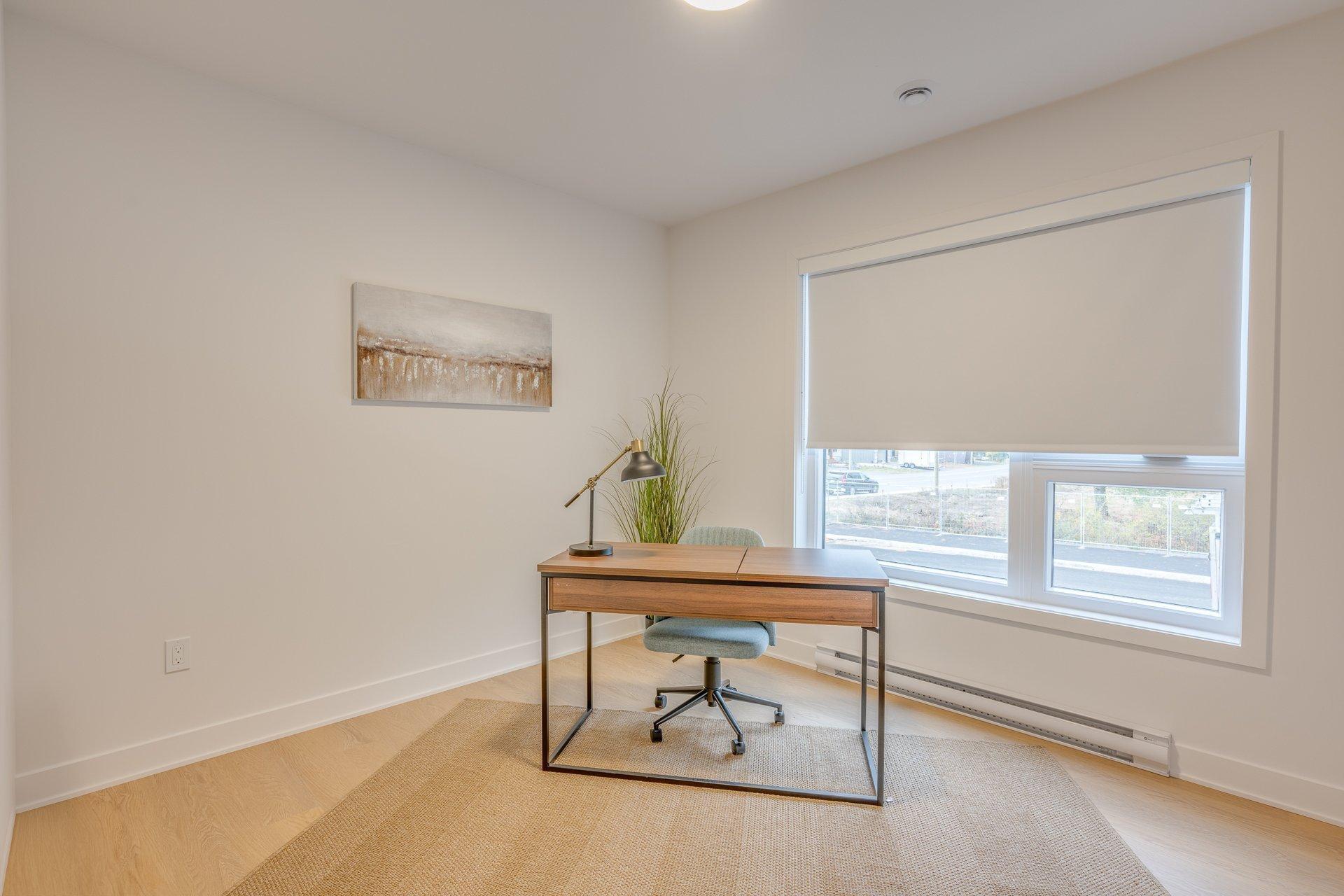 









635


Rue Légaré

, 100,
Mont-Tremblant,




QC
J8E0S6

