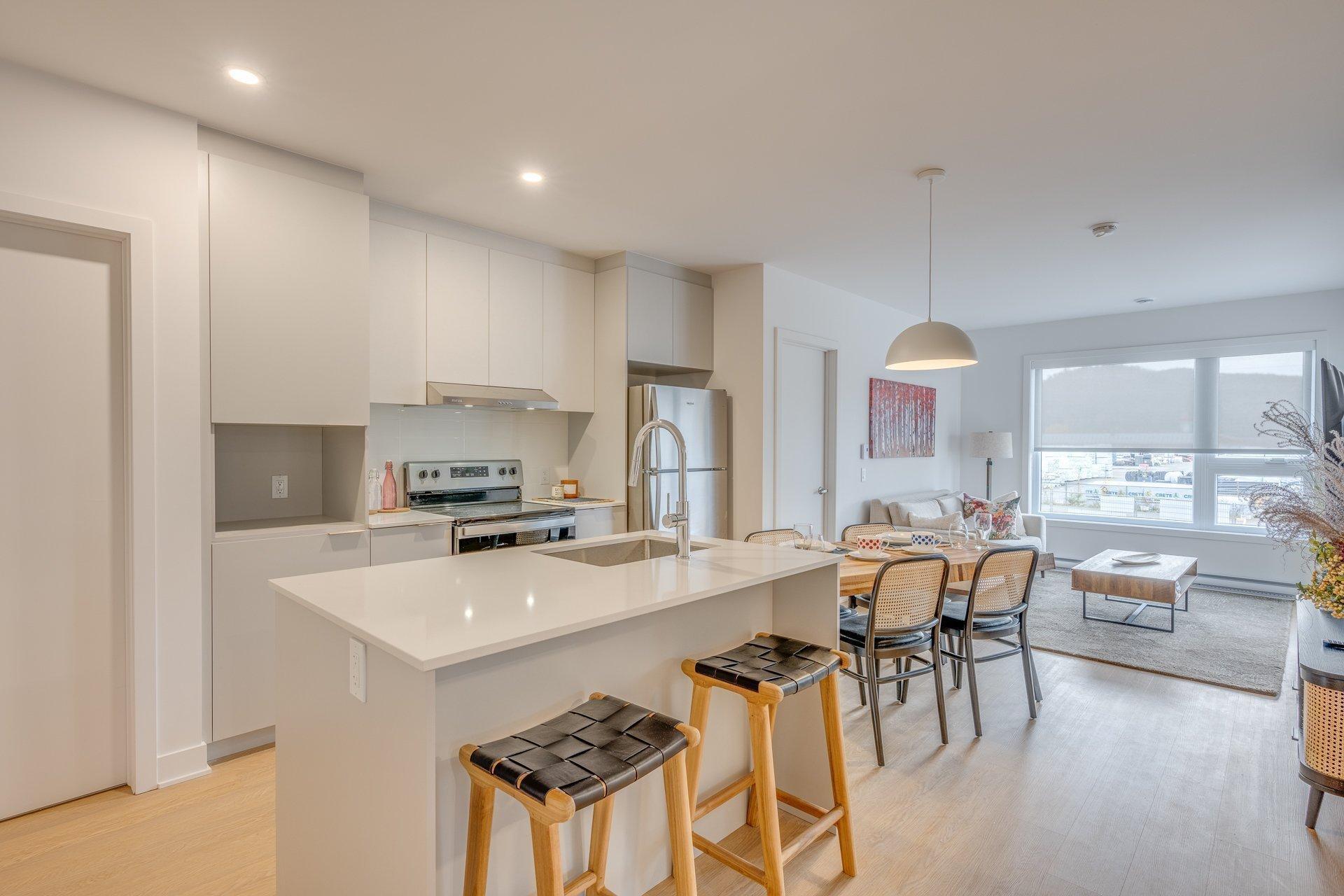 









635


Rue Légaré

, 100,
Mont-Tremblant,




QC
J8E0S6

