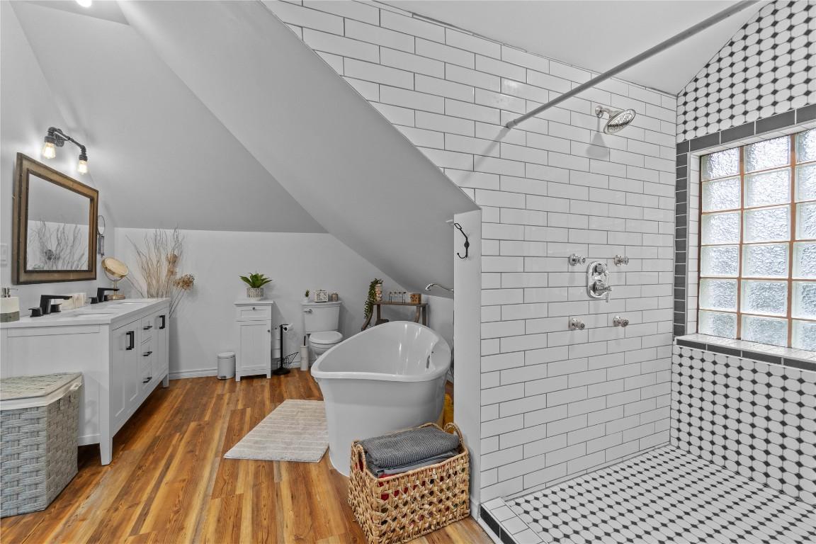 









1207


George

Street,
Enderby,




BC
V0E 1V2

