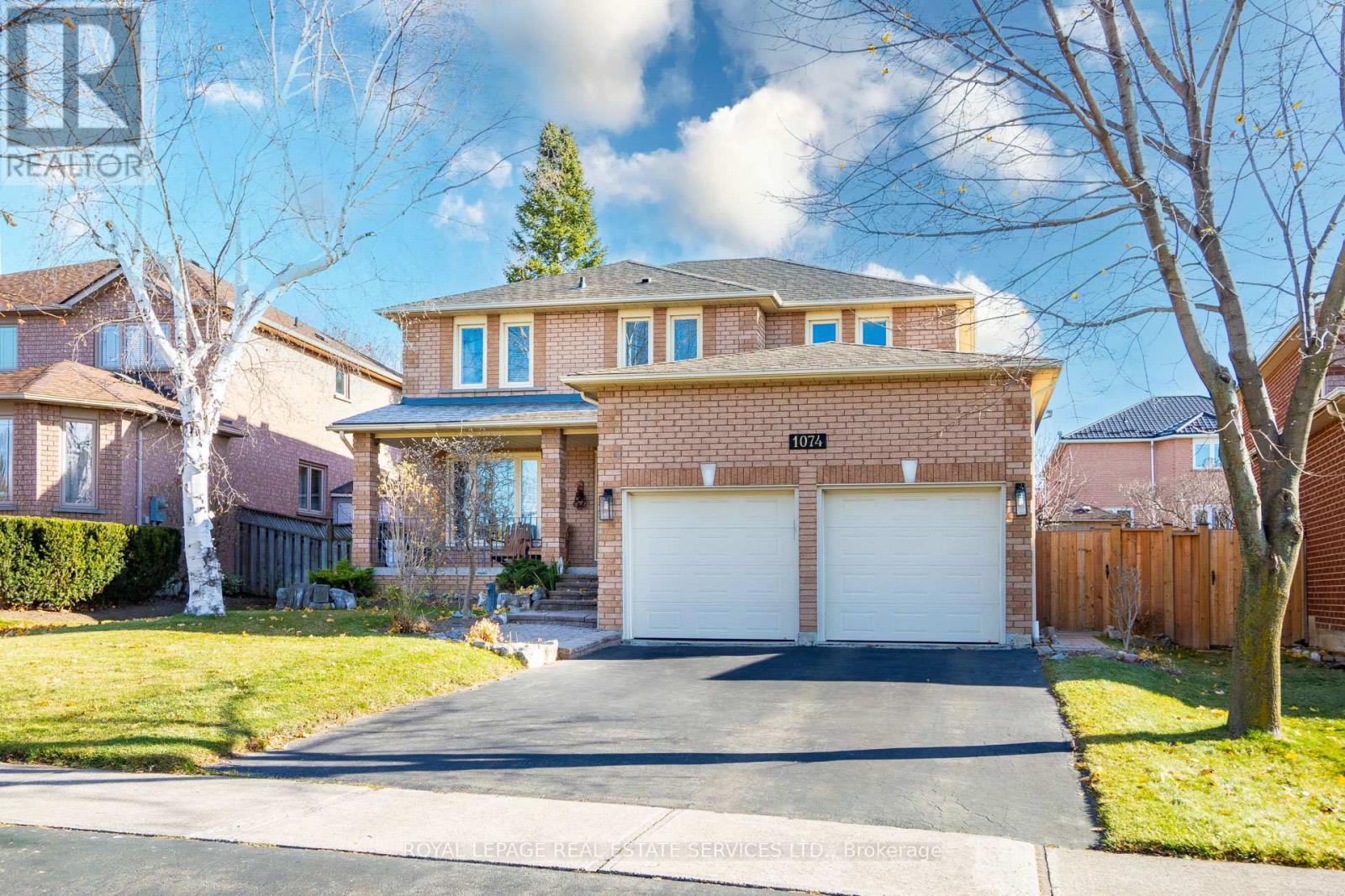












1074 BRADBURY CHASE

,
Mississauga,




Ontario
L5V1J7

