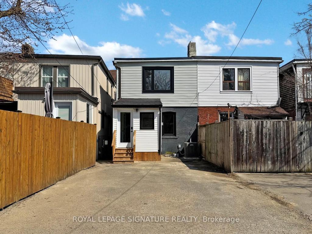 









914


Broadview

Avenue,
Toronto,




ON
M4K 2R1

