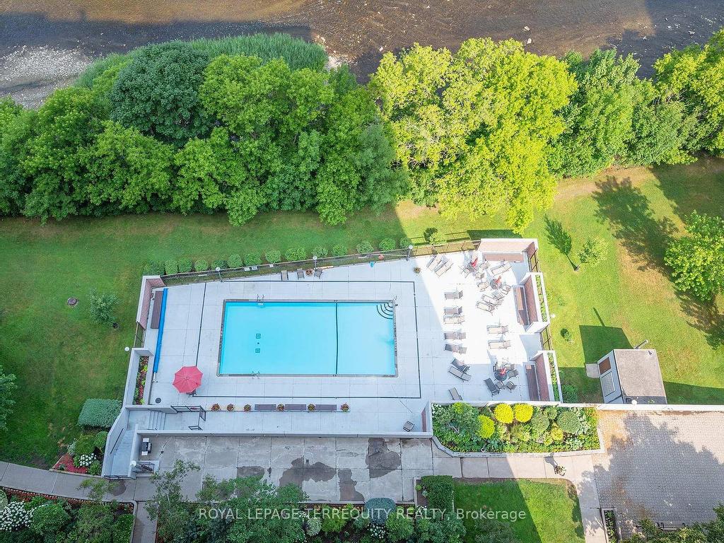 









260


Scarlett

Road, 1802,
Toronto,




ON
M6N 4X6

