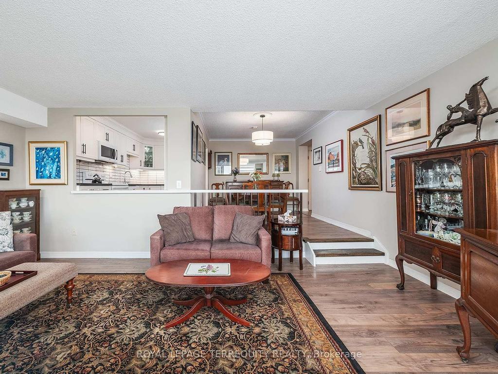 









260


Scarlett

Road, 1802,
Toronto,




ON
M6N 4X6

