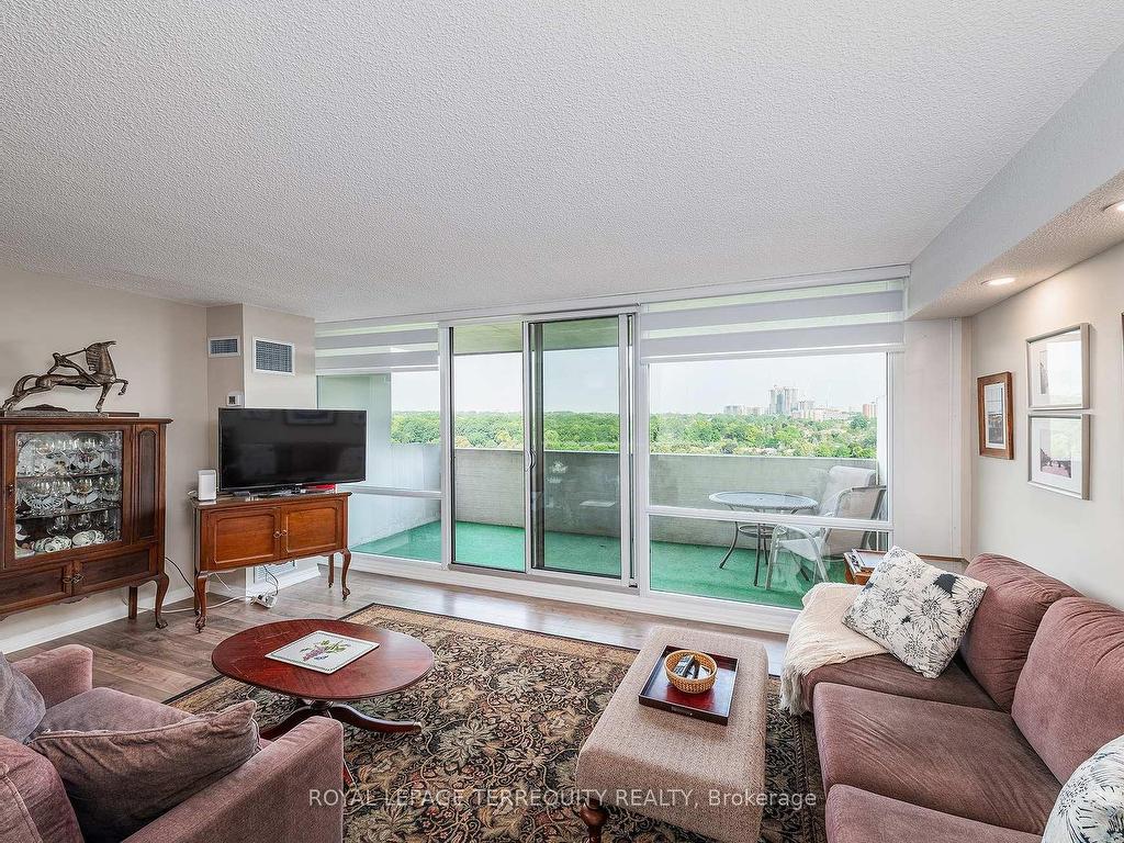 









260


Scarlett

Road, 1802,
Toronto,




ON
M6N 4X6

