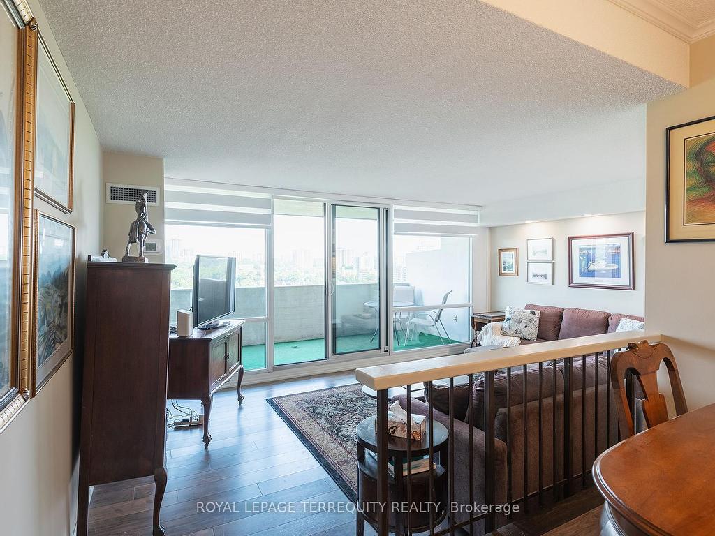 









260


Scarlett

Road, 1802,
Toronto,




ON
M6N 4X6


