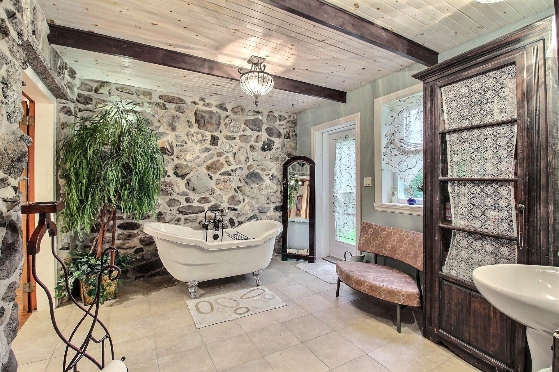 









7655


Rue St-François N.

,
Sherbrooke (Brompton/Rock Forest/Saint-Élie/Deauville),




QC
J1C0V4

