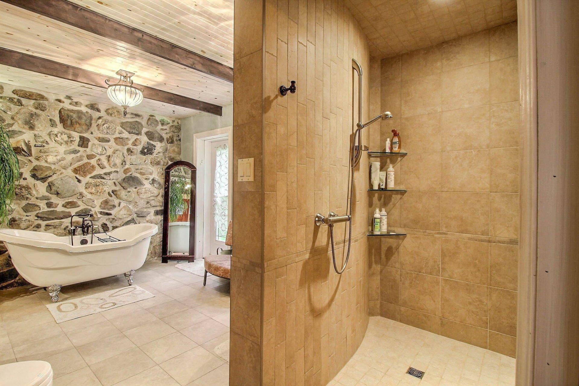 









7655


Rue St-François N.

,
Sherbrooke (Brompton/Rock Forest/Saint-Élie/Deauville),




QC
J1C0V4

