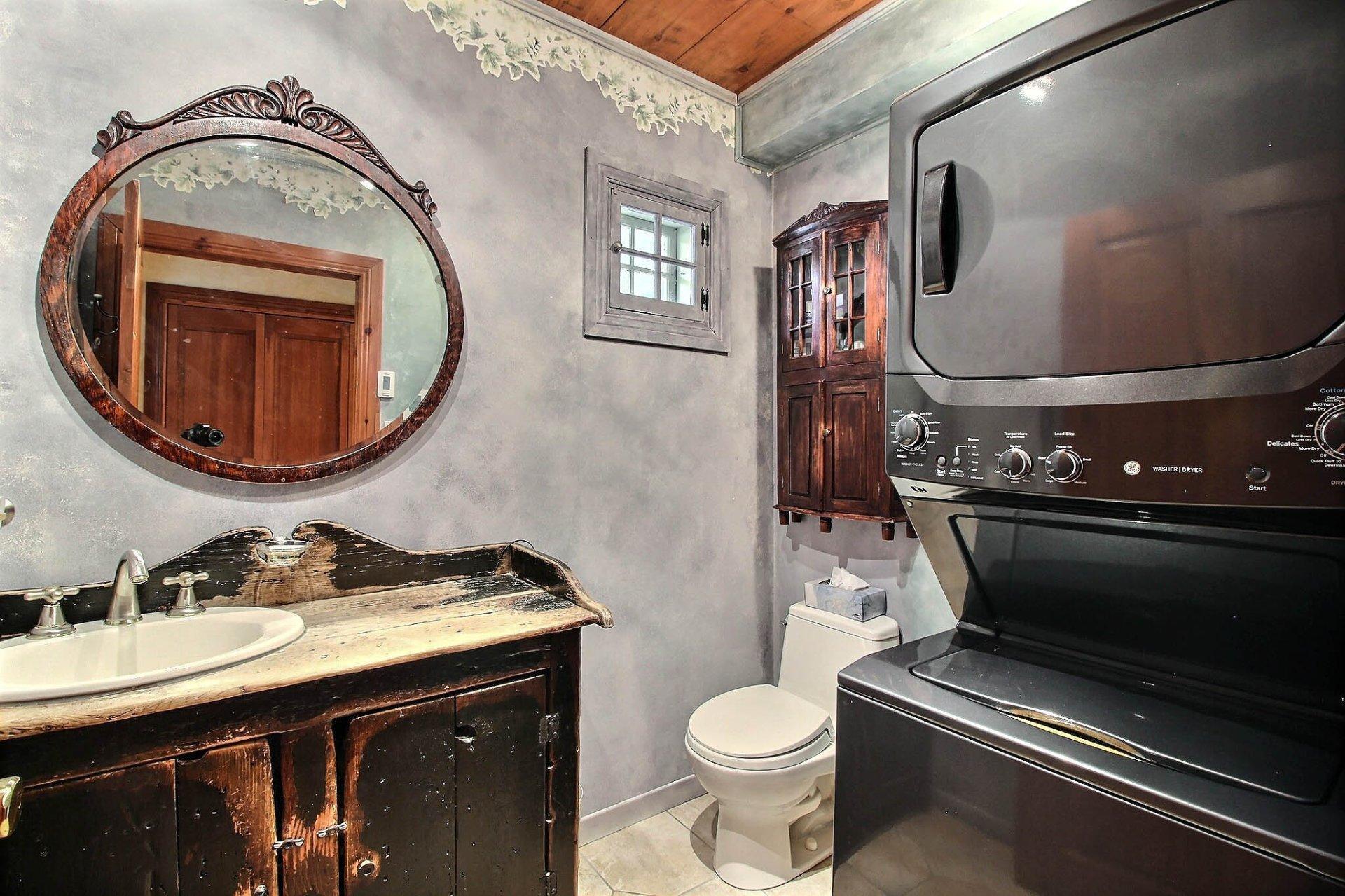 









7655


Rue St-François N.

,
Sherbrooke (Brompton/Rock Forest/Saint-Élie/Deauville),




QC
J1C0V4

