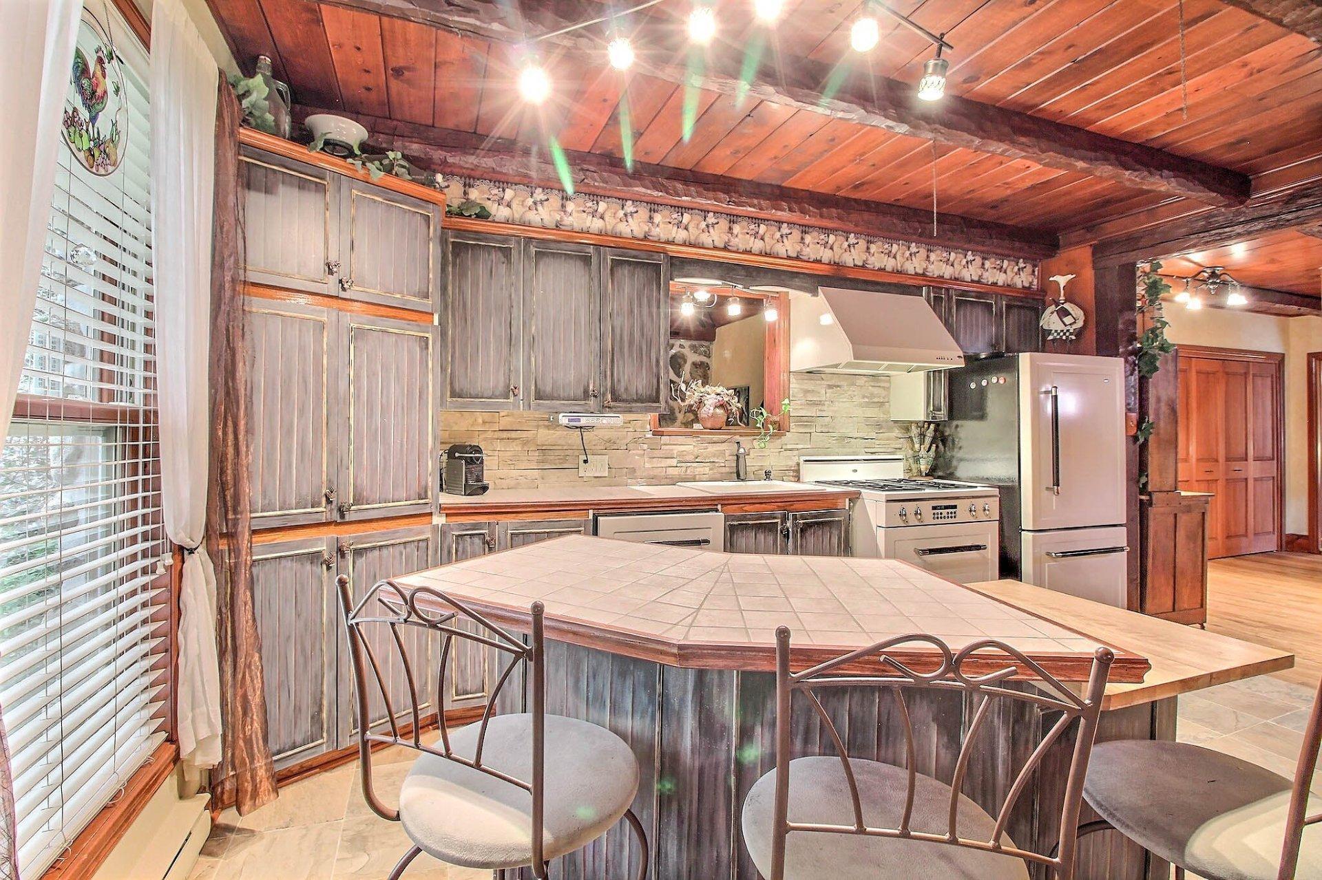 









7655


Rue St-François N.

,
Sherbrooke (Brompton/Rock Forest/Saint-Élie/Deauville),




QC
J1C0V4

