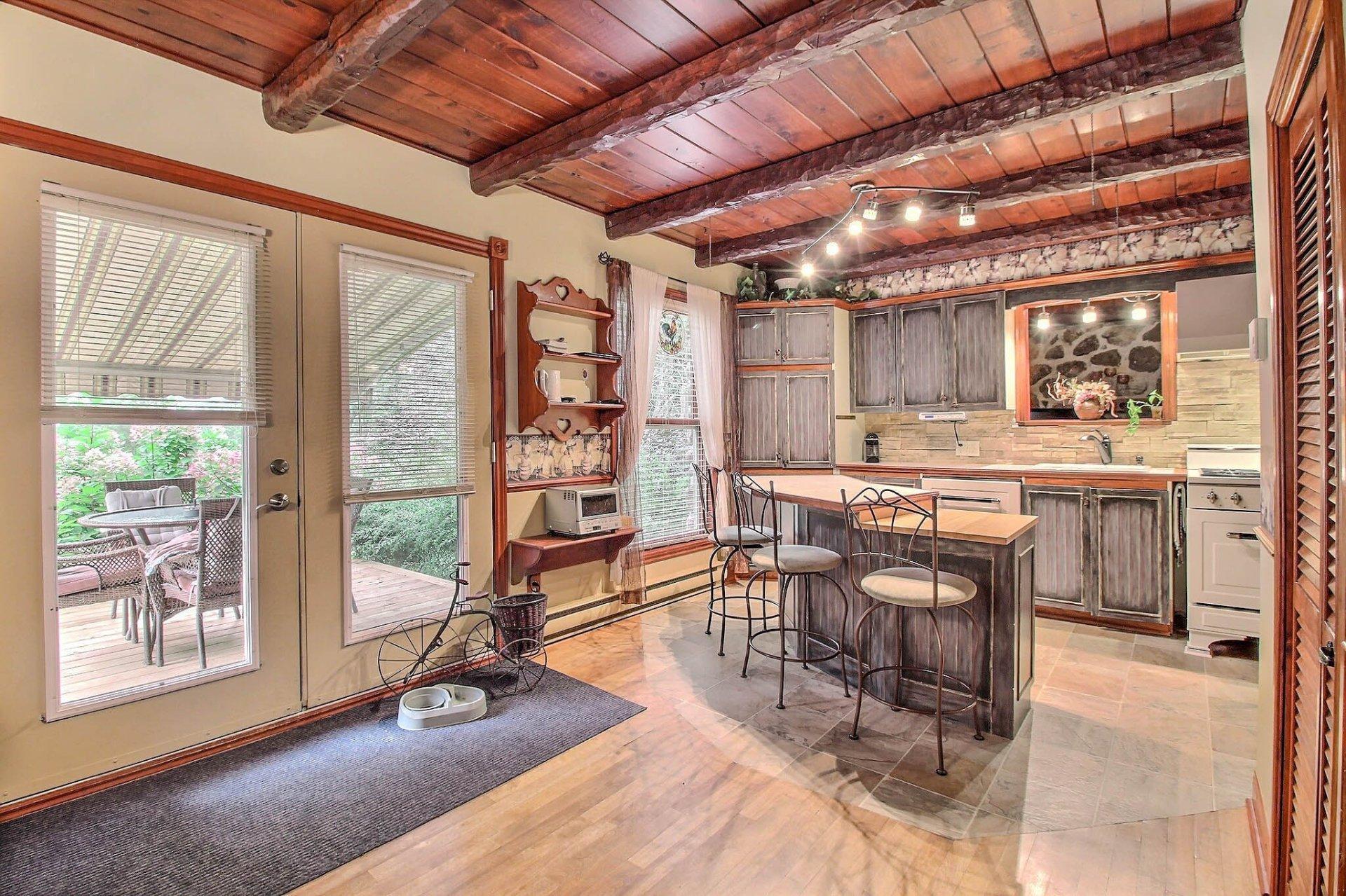 









7655


Rue St-François N.

,
Sherbrooke (Brompton/Rock Forest/Saint-Élie/Deauville),




QC
J1C0V4

