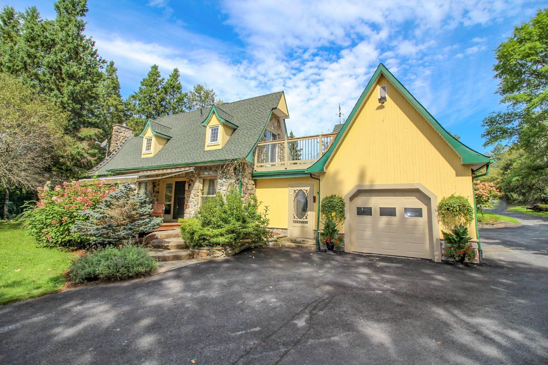 









7655


Rue St-François N.

,
Sherbrooke (Brompton/Rock Forest/Saint-Élie/Deauville),




QC
J1C0V4

