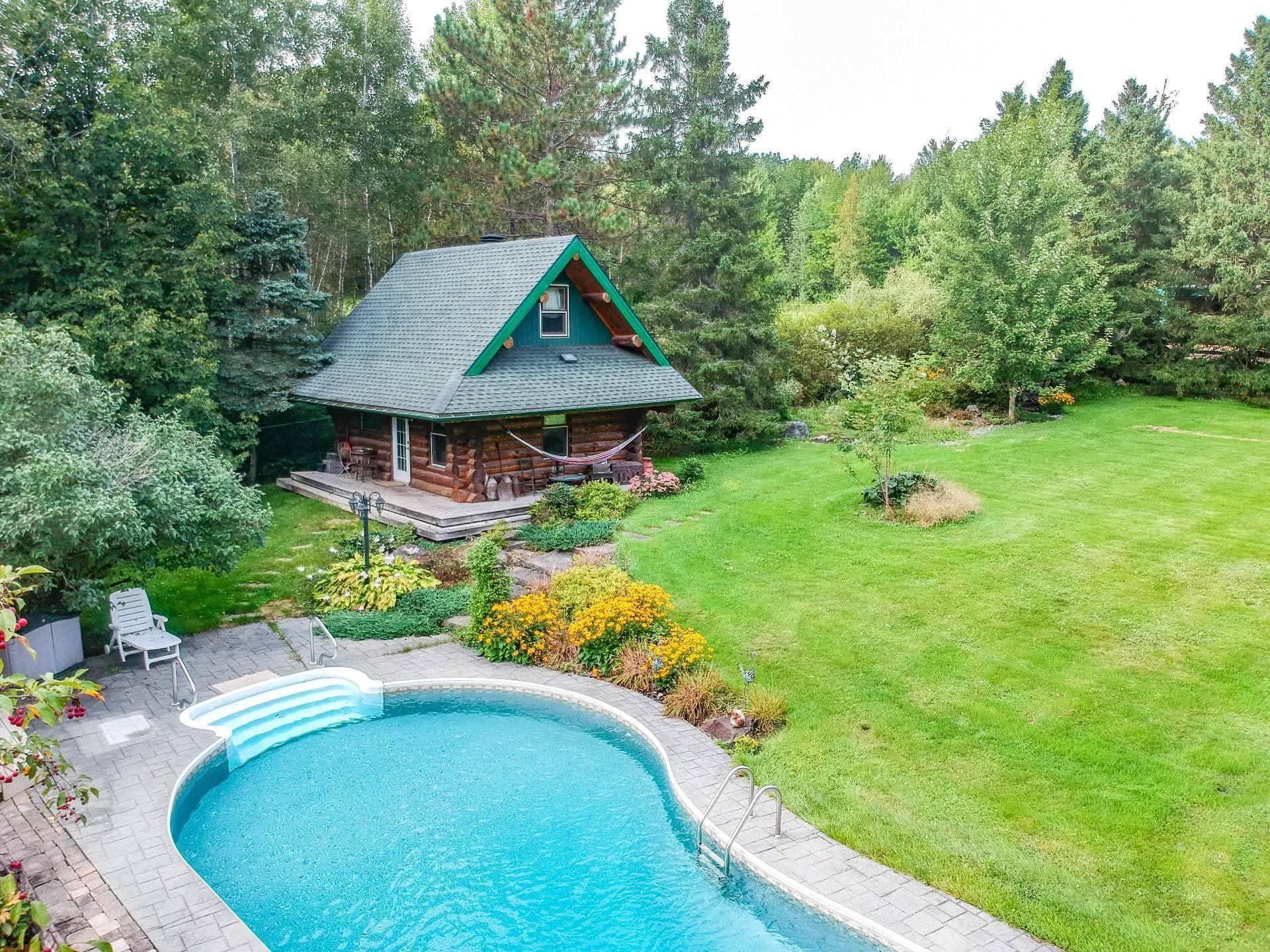 









7655


Rue St-François N.

,
Sherbrooke (Brompton/Rock Forest/Saint-Élie/Deauville),




QC
J1C0V4

