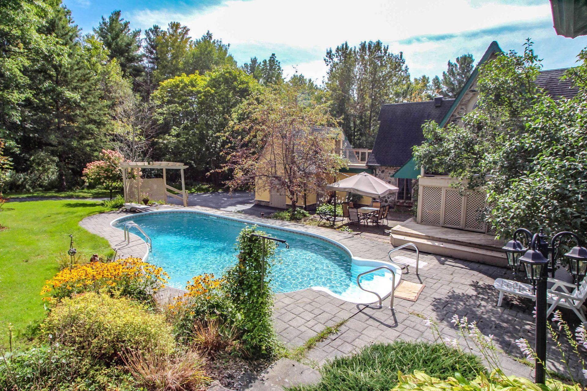 









7655


Rue St-François N.

,
Sherbrooke (Brompton/Rock Forest/Saint-Élie/Deauville),




QC
J1C0V4

