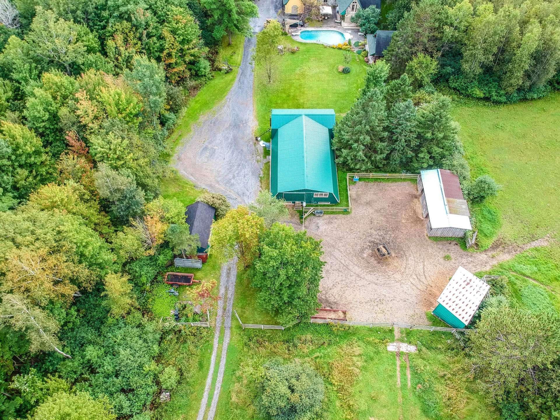 









7655


Rue St-François N.

,
Sherbrooke (Brompton/Rock Forest/Saint-Élie/Deauville),




QC
J1C0V4

