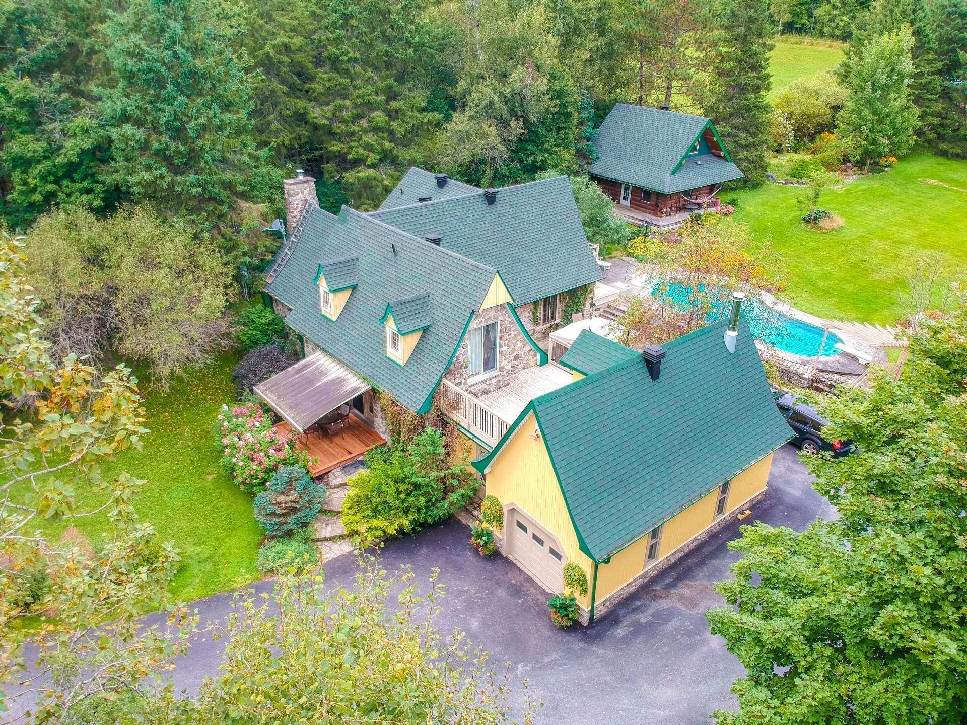 









7655


Rue St-François N.

,
Sherbrooke (Brompton/Rock Forest/Saint-Élie/Deauville),




QC
J1C0V4

