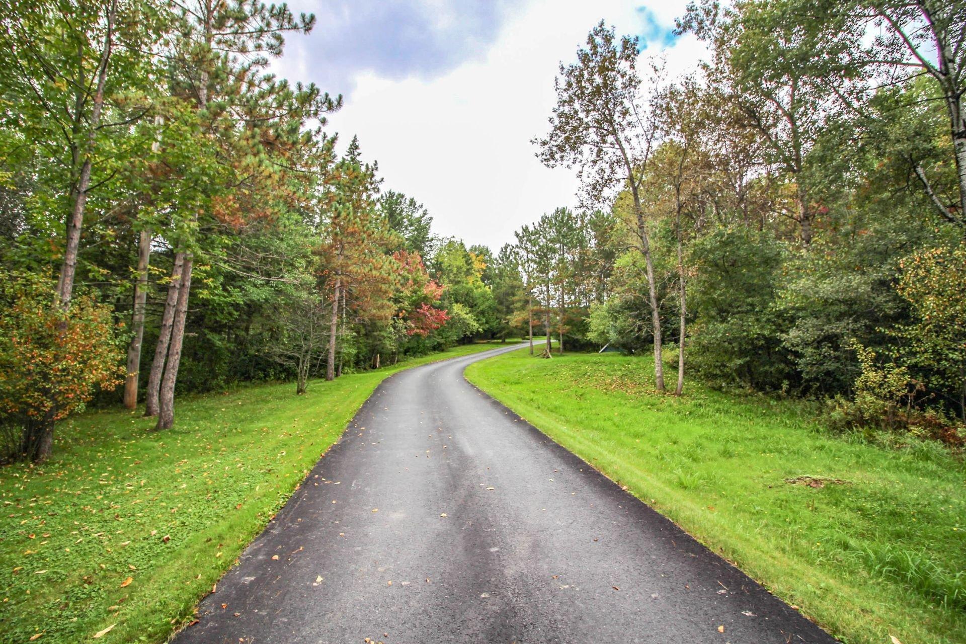 









7655


Rue St-François N.

,
Sherbrooke (Brompton/Rock Forest/Saint-Élie/Deauville),




QC
J1C0V4

