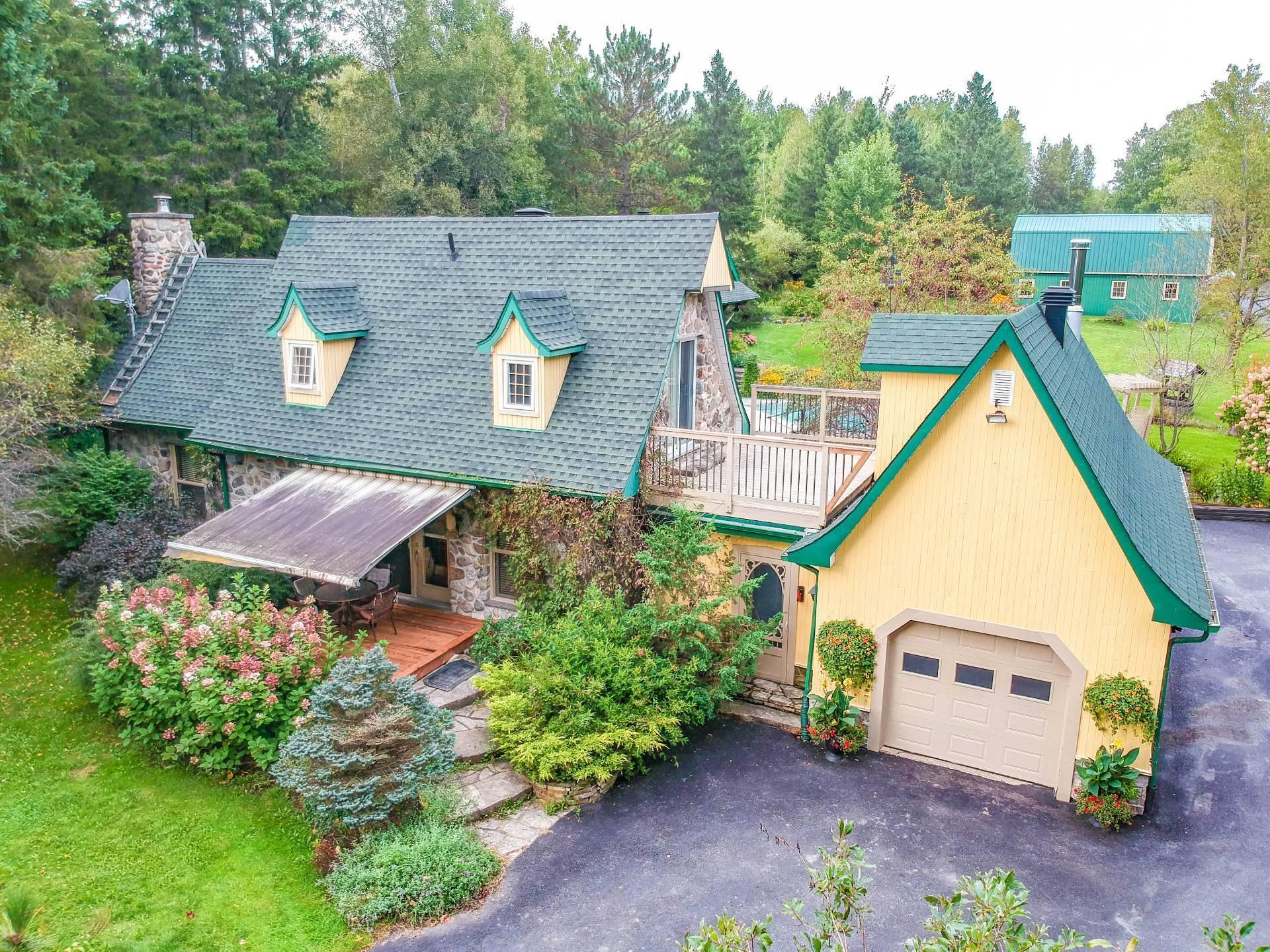 









7655


Rue St-François N.

,
Sherbrooke (Brompton/Rock Forest/Saint-Élie/Deauville),




QC
J1C0V4

