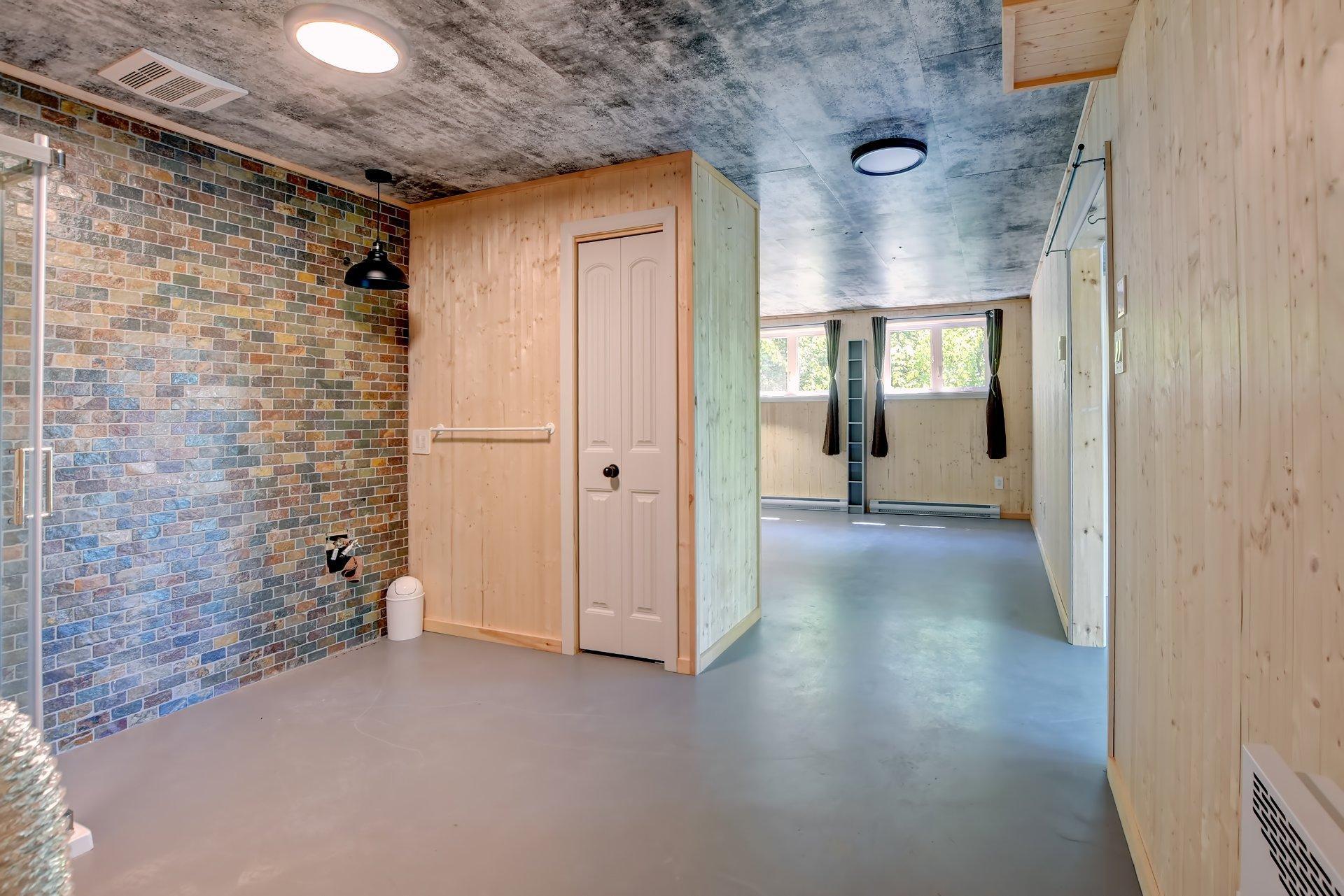 









51Z

 - 53Z


Av. Gagné

,
Saint-Côme,




QC
J0K2B0

