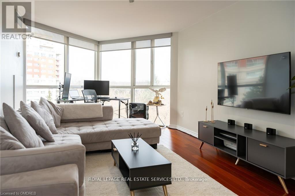 












212 - 7 CONCORDE PLACE

,
Toronto,




Ontario
M3C3N4

