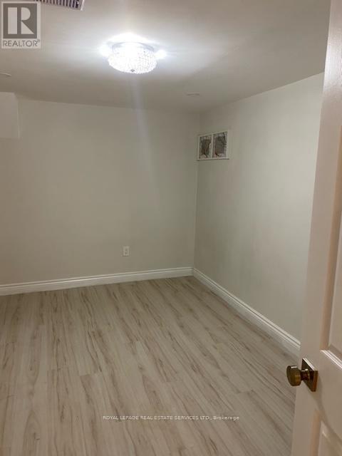 












LOWER - 880 STAINTON DRIVE

,
Mississauga,




Ontario
L5C3A5

