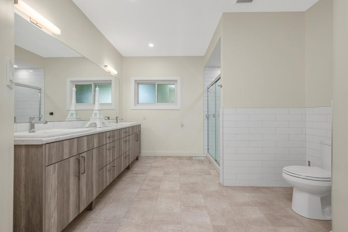 









5795


East Vernon

Road,
Vernon,




BC
V1B 3K1

