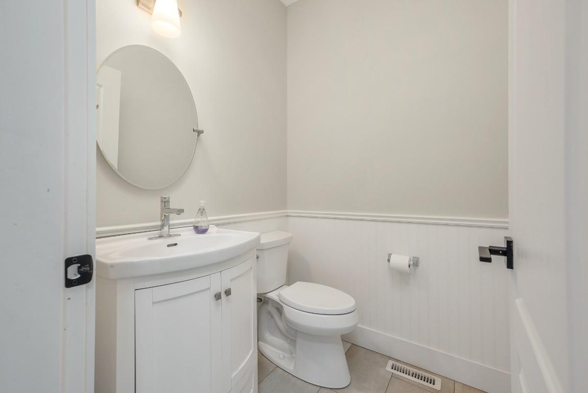 









5795


East Vernon

Road,
Vernon,




BC
V1B 3K1

