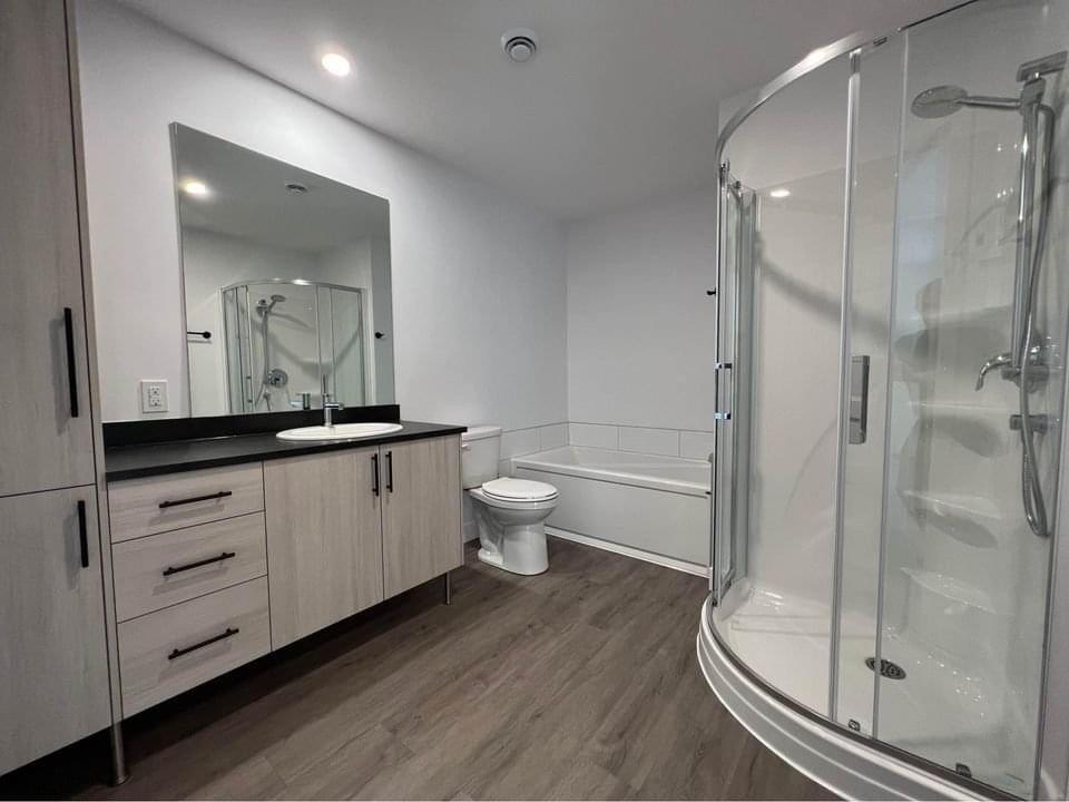 









434


Ch. de Knowlton

, 301,
Lac-Brome,




QC
J0E1V0

