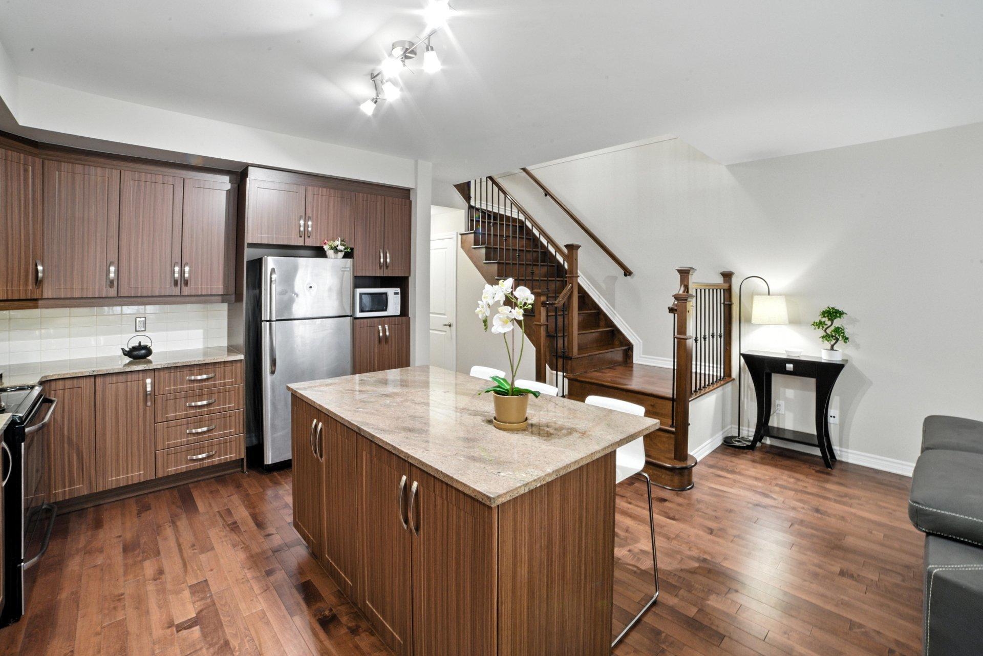 









73


Rue Georges-Lebel

,
Gatineau (Aylmer),




QC
J9J0X8

