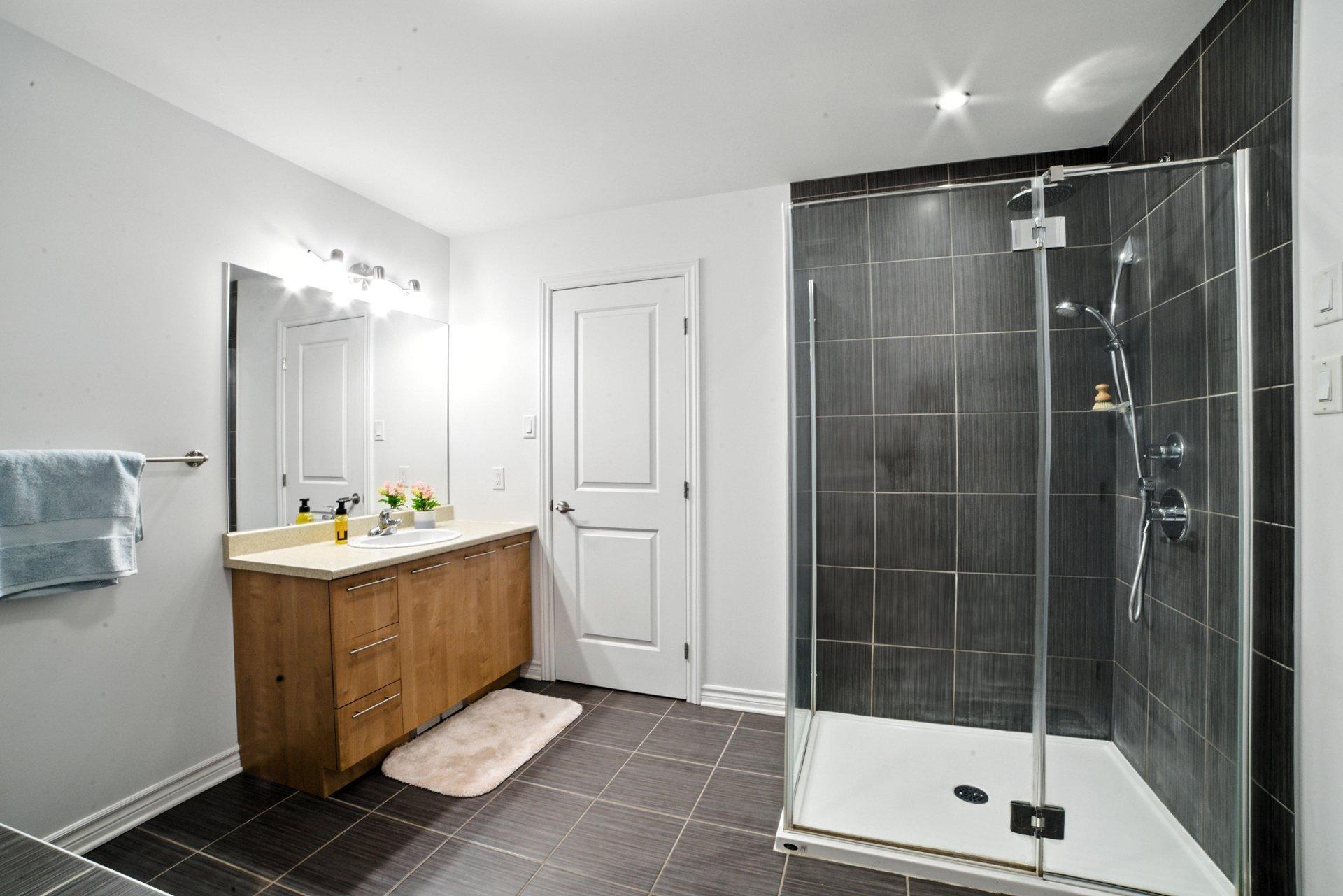 









73


Rue Georges-Lebel

,
Gatineau (Aylmer),




QC
J9J0X8

