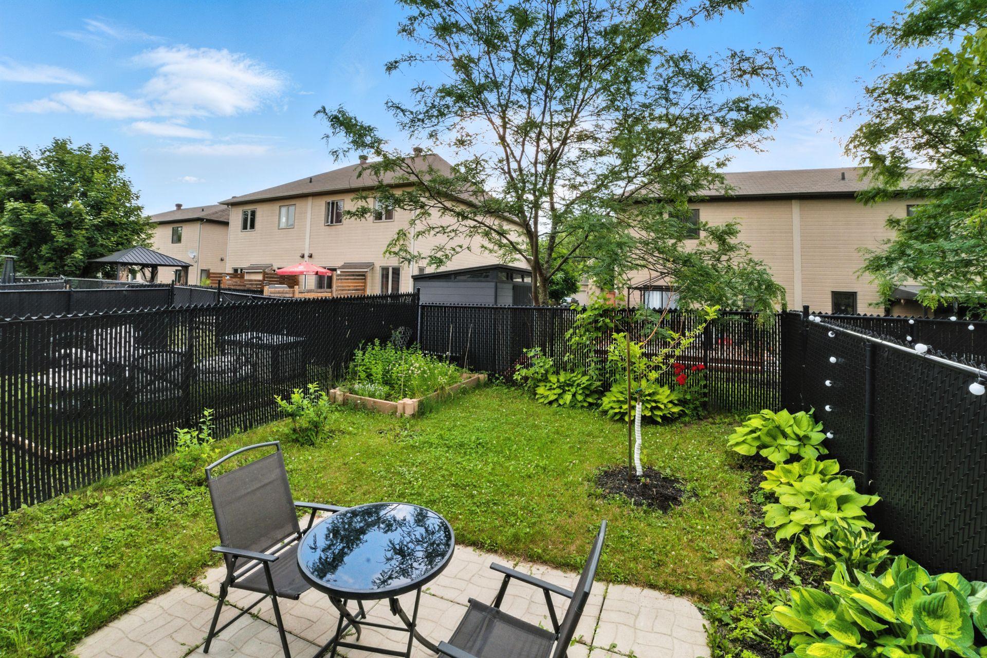 









73


Rue Georges-Lebel

,
Gatineau (Aylmer),




QC
J9J0X8

