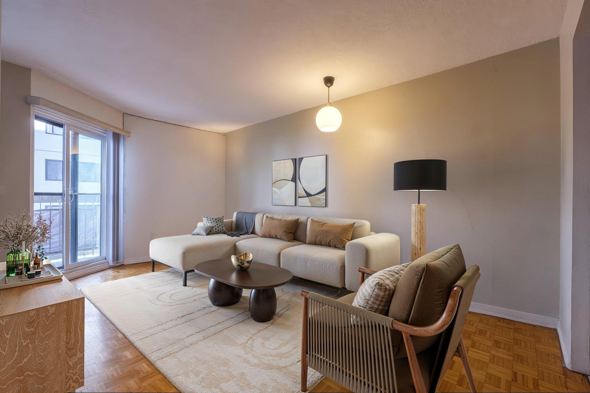 









3470


Rue Simpson

, 308,
Montréal (Ville-Marie),




QC
H3G2J5

