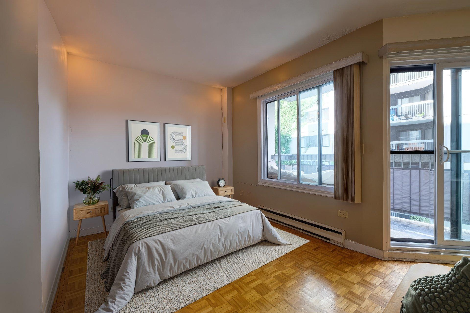 









3470


Rue Simpson

, 308,
Montréal (Ville-Marie),




QC
H3G2J5

