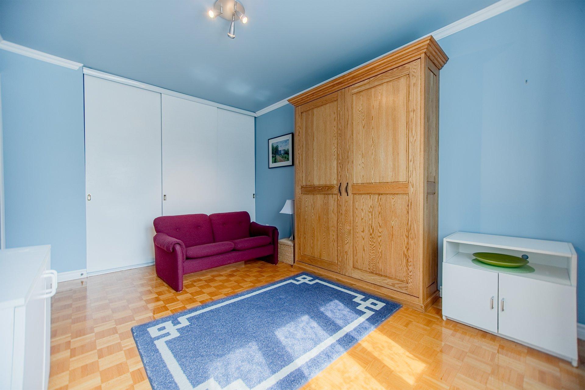 









2026


Rue Savaria

,
Varennes,




QC
J3X1G7

