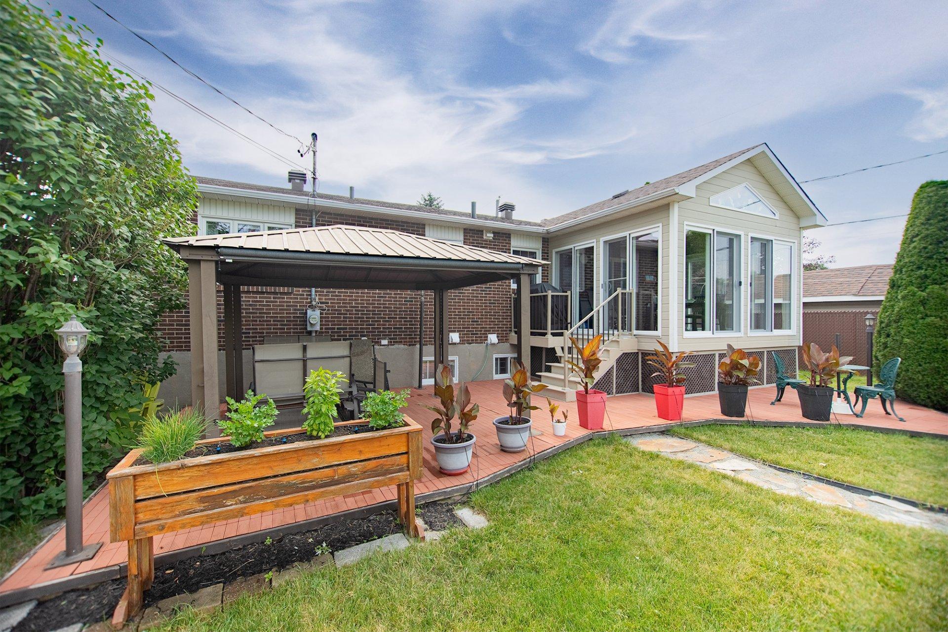 









2026


Rue Savaria

,
Varennes,




QC
J3X1G7

