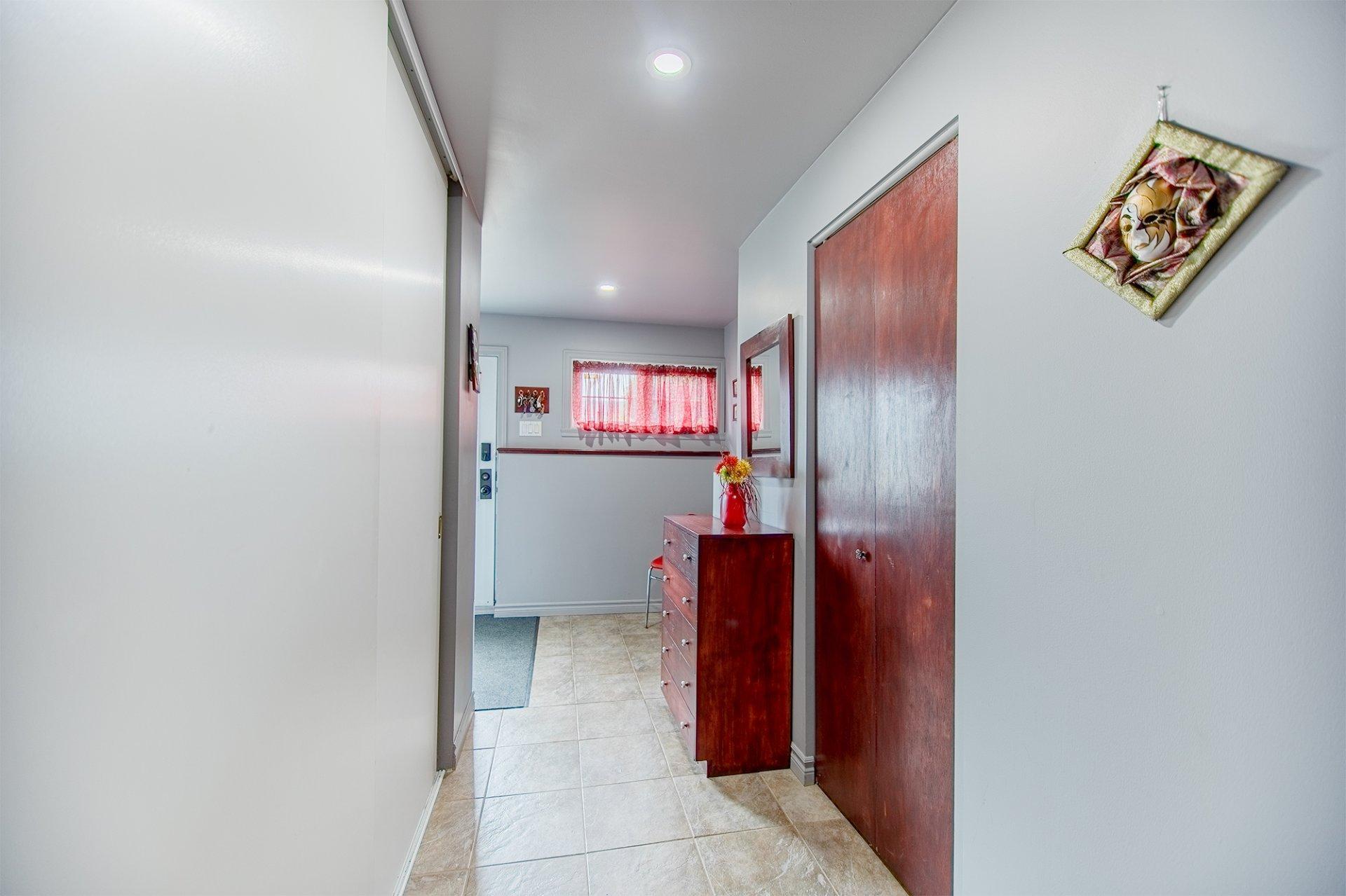 









2026


Rue Savaria

,
Varennes,




QC
J3X1G7

