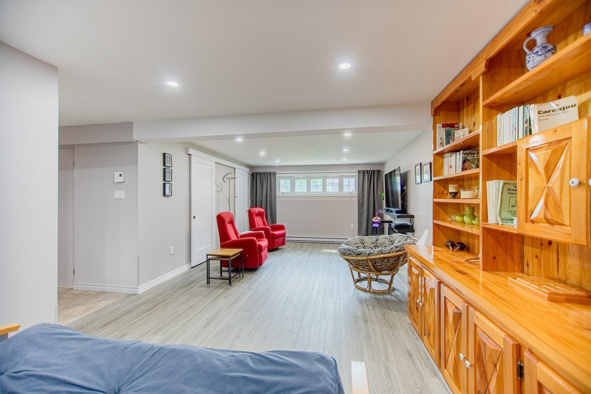 









2026


Rue Savaria

,
Varennes,




QC
J3X1G7

