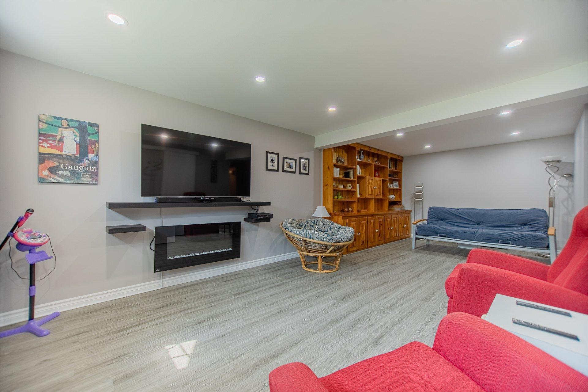 









2026


Rue Savaria

,
Varennes,




QC
J3X1G7

