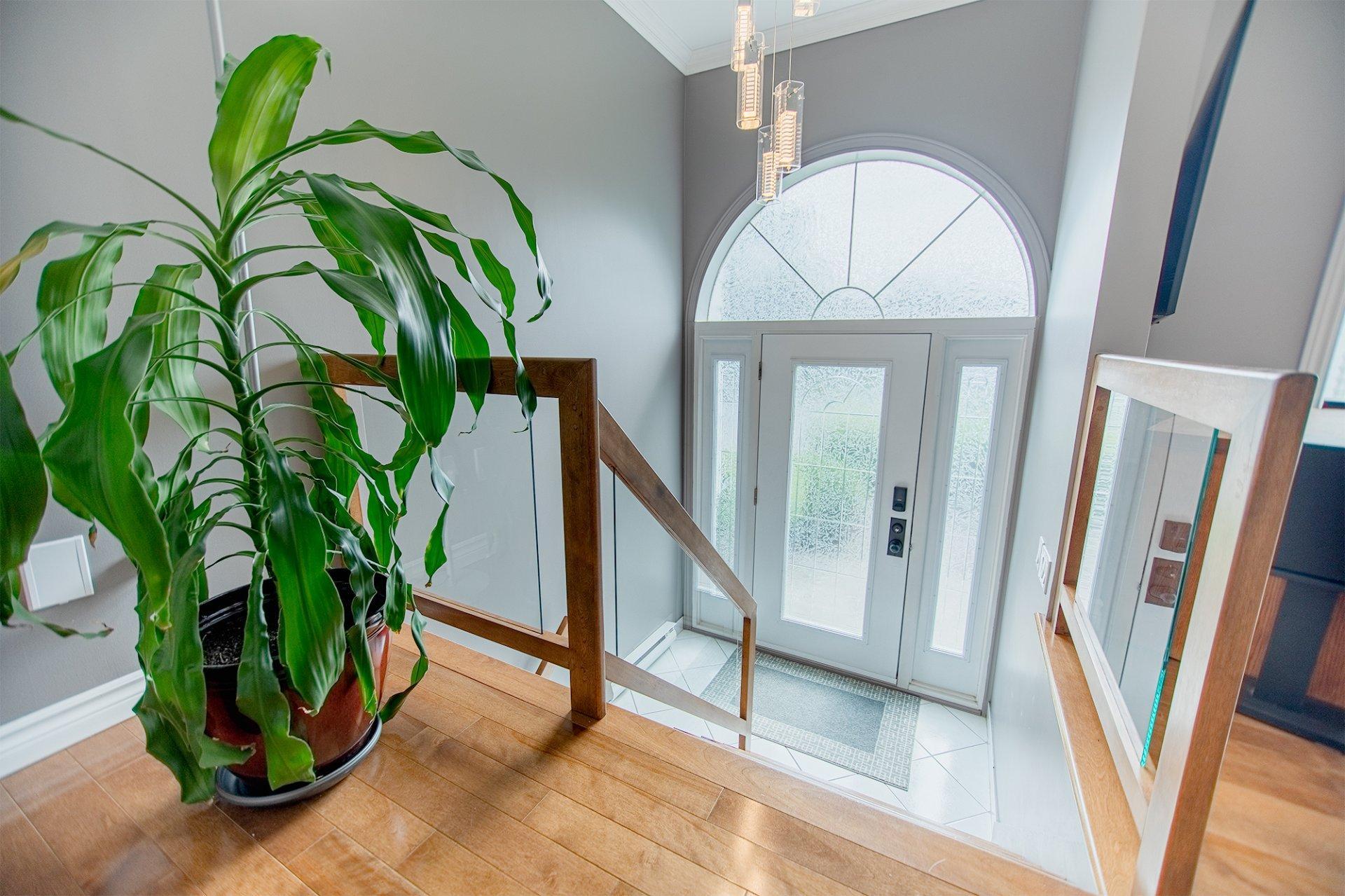 









2026


Rue Savaria

,
Varennes,




QC
J3X1G7

