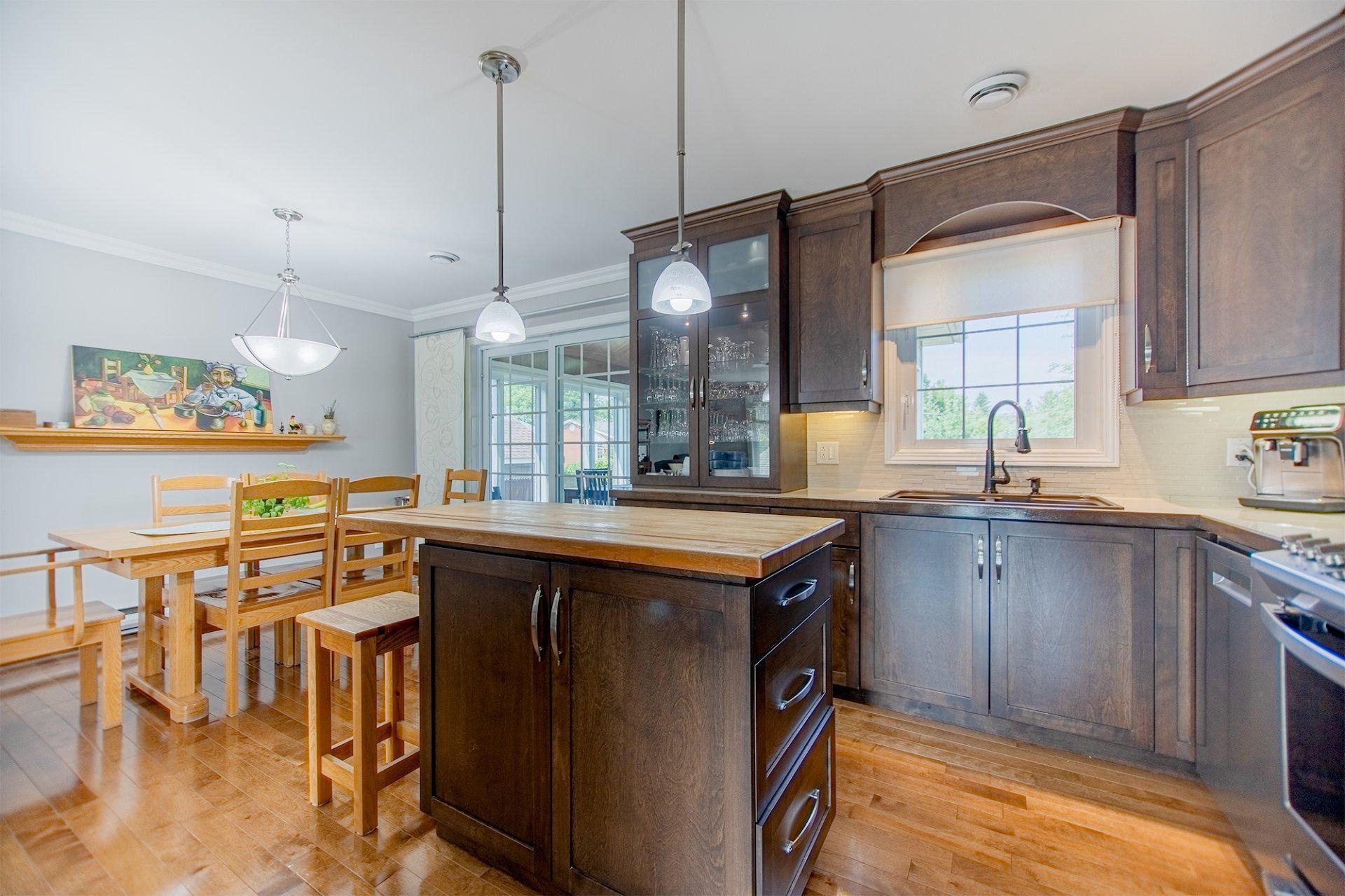 









2026


Rue Savaria

,
Varennes,




QC
J3X1G7

